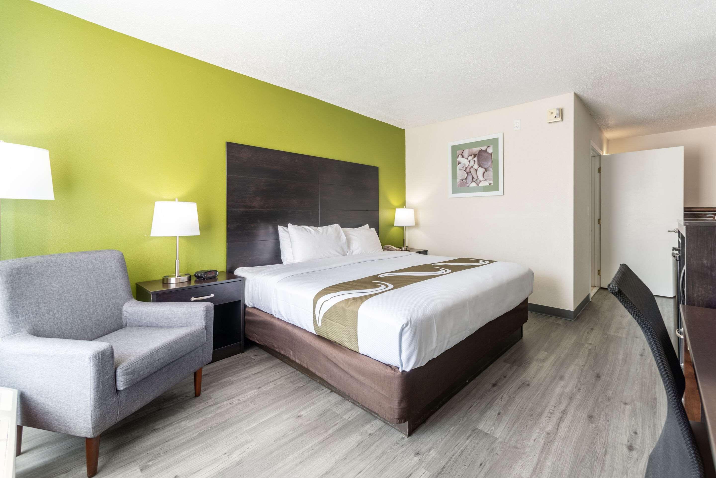 Quality Inn & Suites Vandalia Near I-70 And Hwy 51 Exterior foto