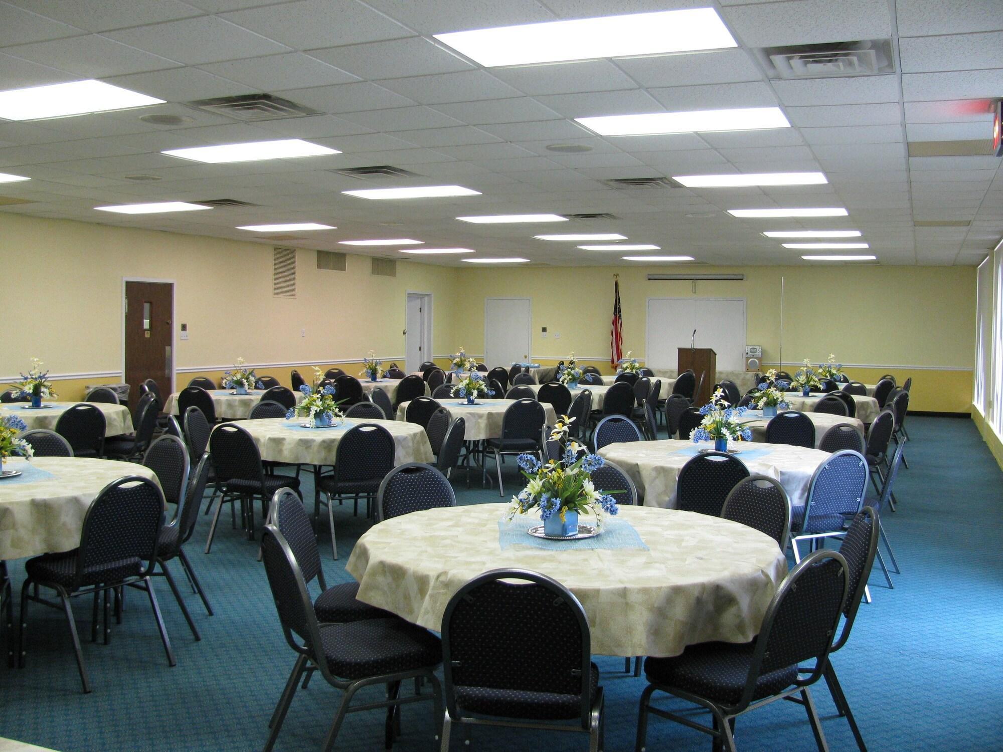 Quality Inn & Suites Vandalia Near I-70 And Hwy 51 Exterior foto