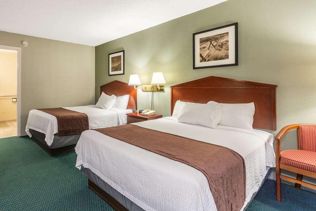 Quality Inn & Suites Vandalia Near I-70 And Hwy 51 Cameră foto